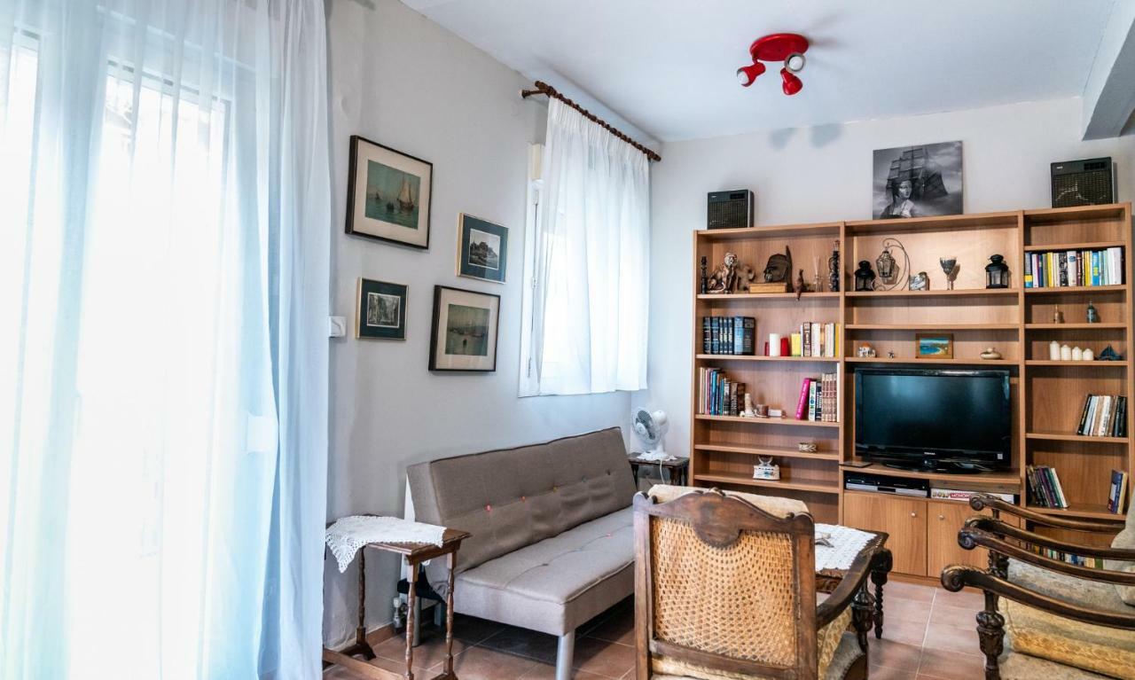 Next To The Sea - Apartment Αγία Τριάδα Εξωτερικό φωτογραφία