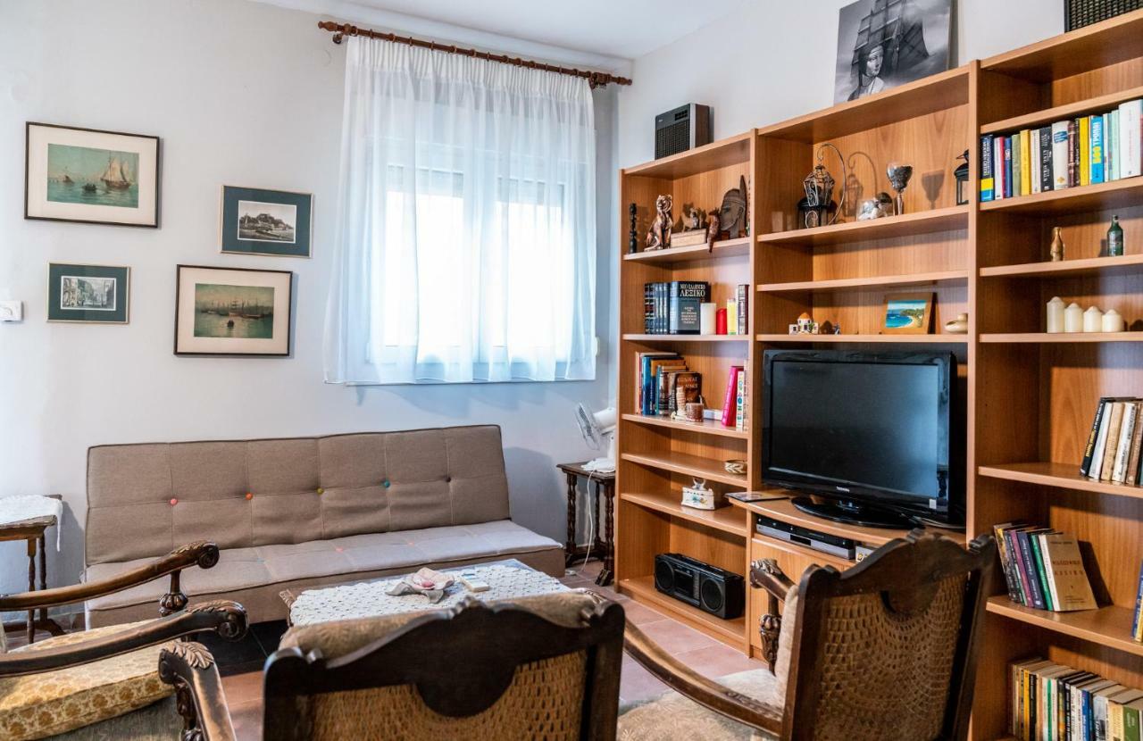 Next To The Sea - Apartment Αγία Τριάδα Εξωτερικό φωτογραφία