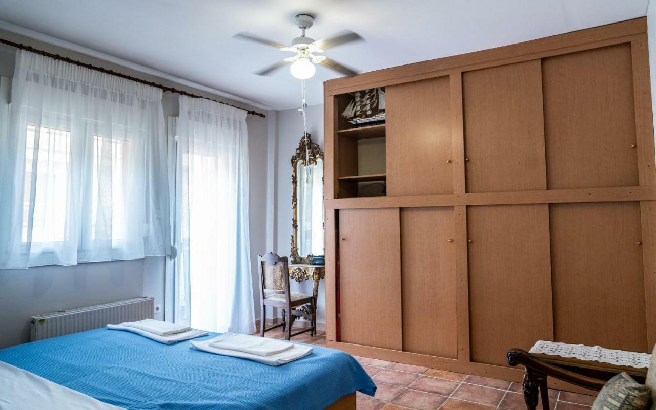 Next To The Sea - Apartment Αγία Τριάδα Εξωτερικό φωτογραφία